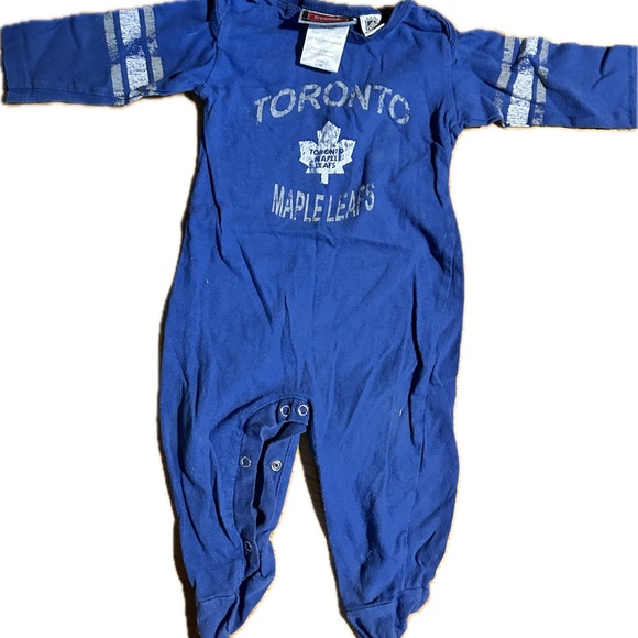 Distressed TML long sleevee deeper with snap access - Picture 1 of 2